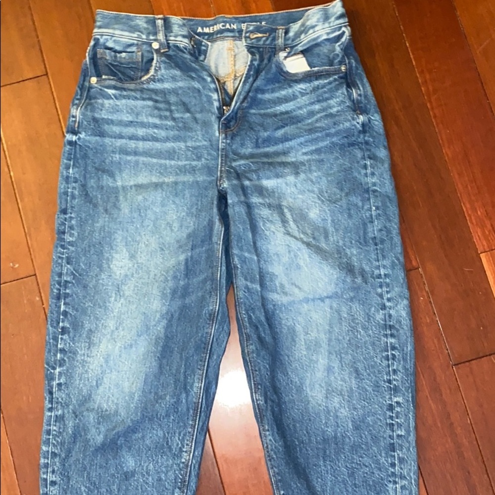 American eagle mom jeans